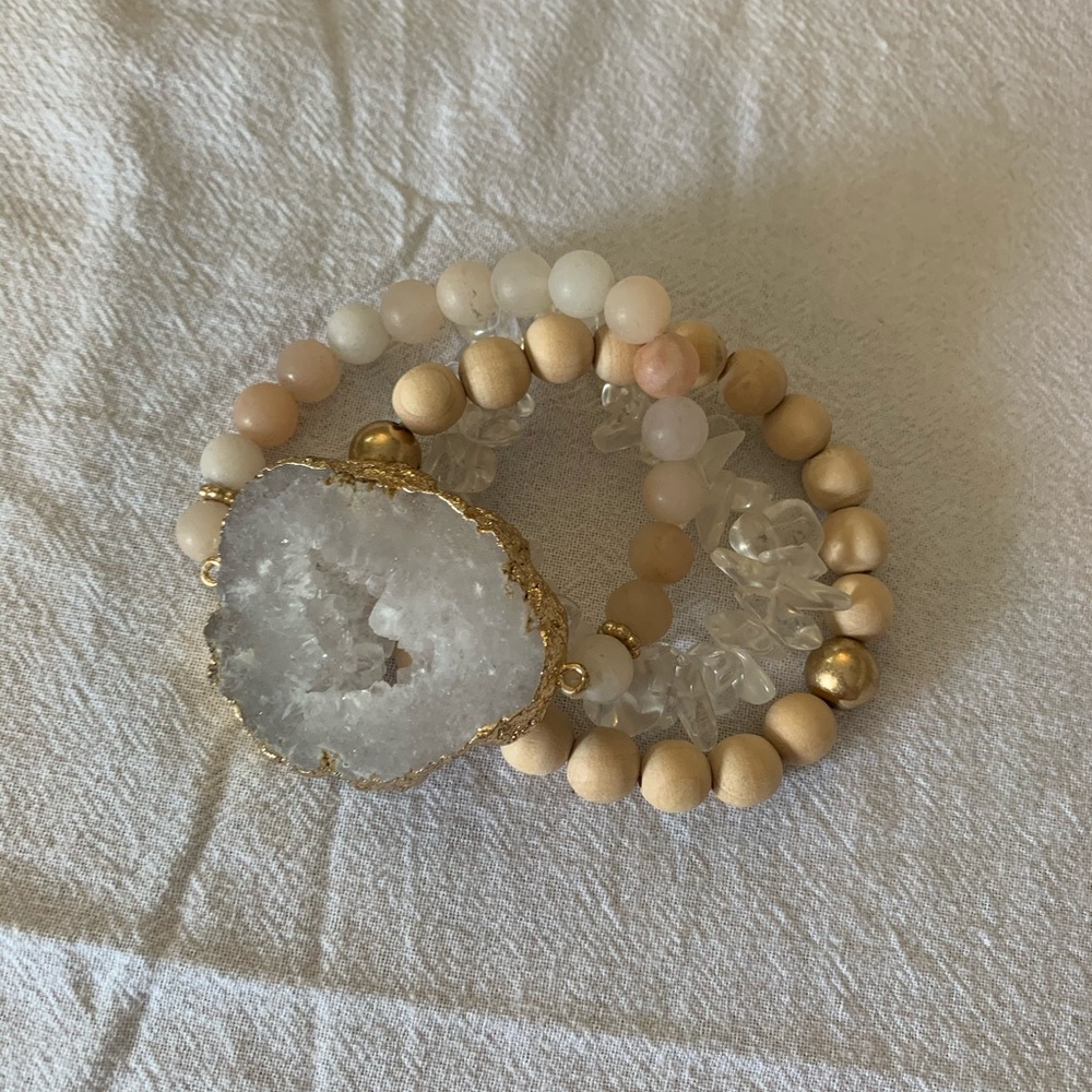 Neutral gemstone bracelet set